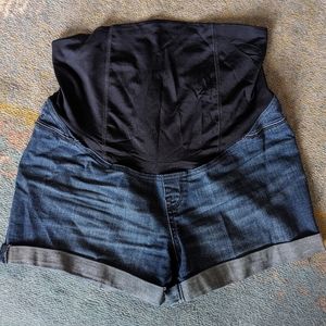 Ingrid & Isabel Jean Shorts (Maternity)